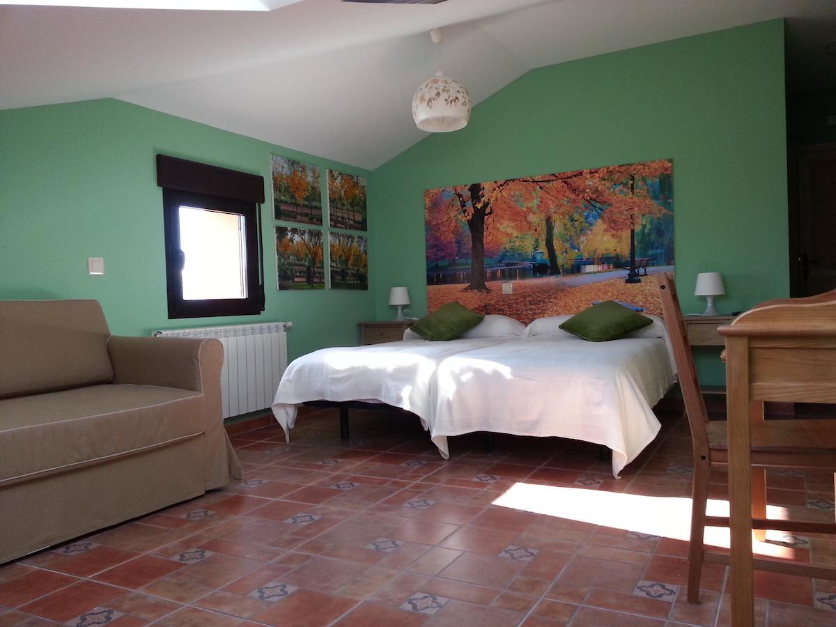Hotel Rural La Casa Del Tio Telesforo Trescasas Szoba fotó