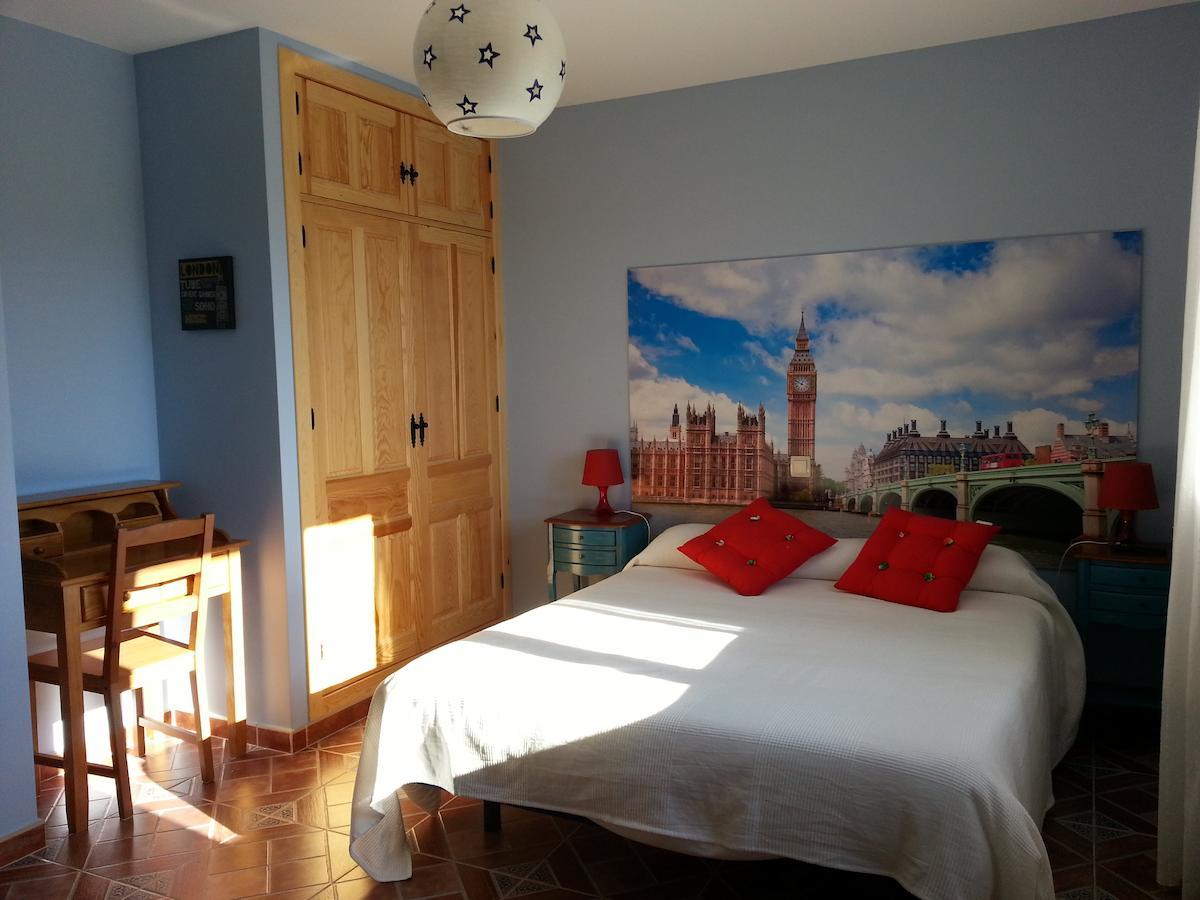 Hotel Rural La Casa Del Tio Telesforo Trescasas Szoba fotó